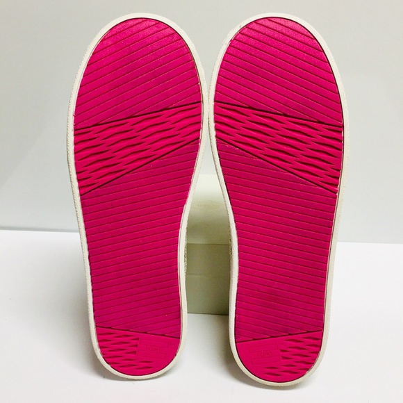 Toms Glittery Gold Slip-ons (6Y) - Picture 7 of 7